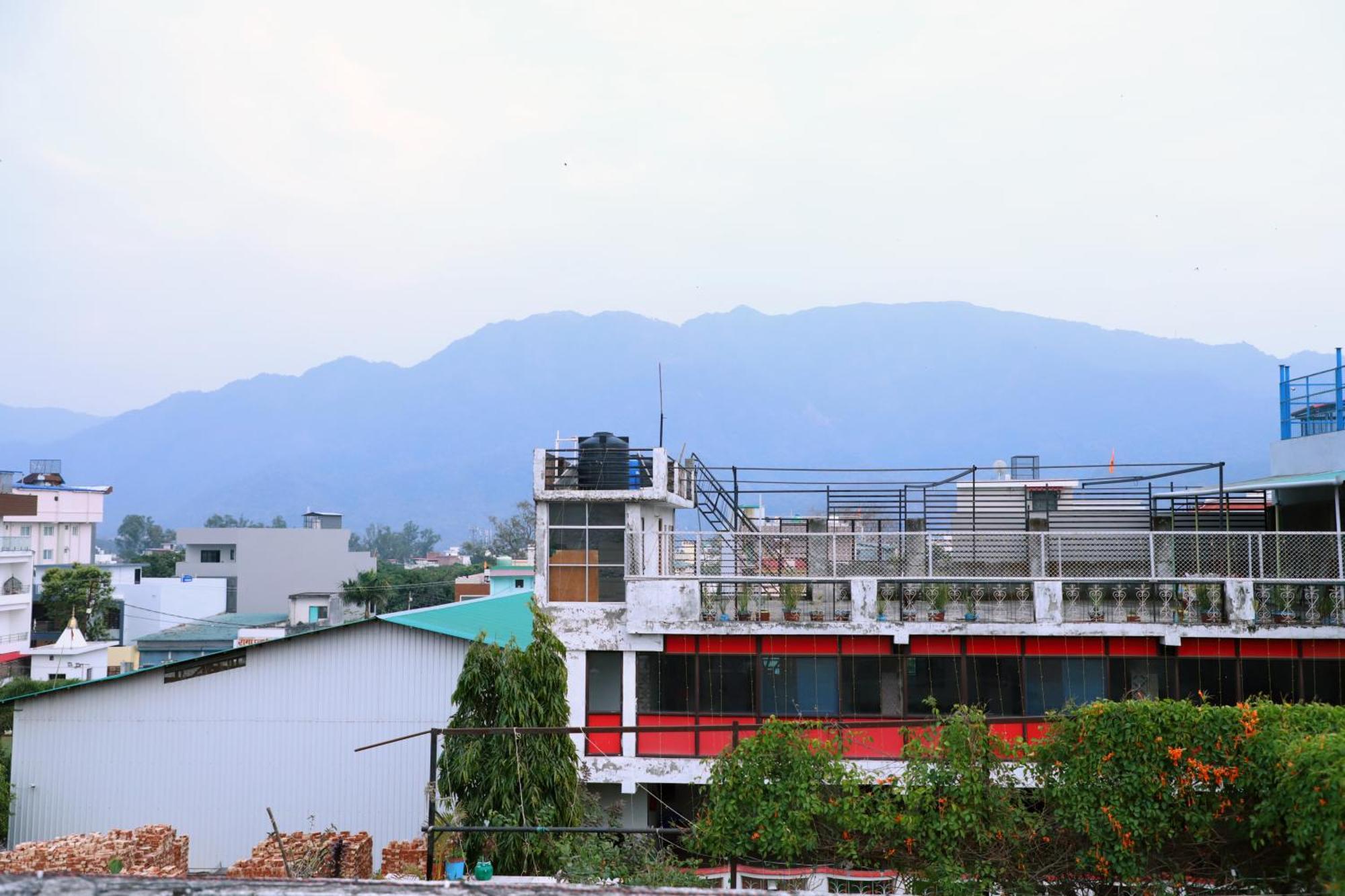 Madhuban Homestay, Natraj Chowk Rishikesh Bagian luar foto
