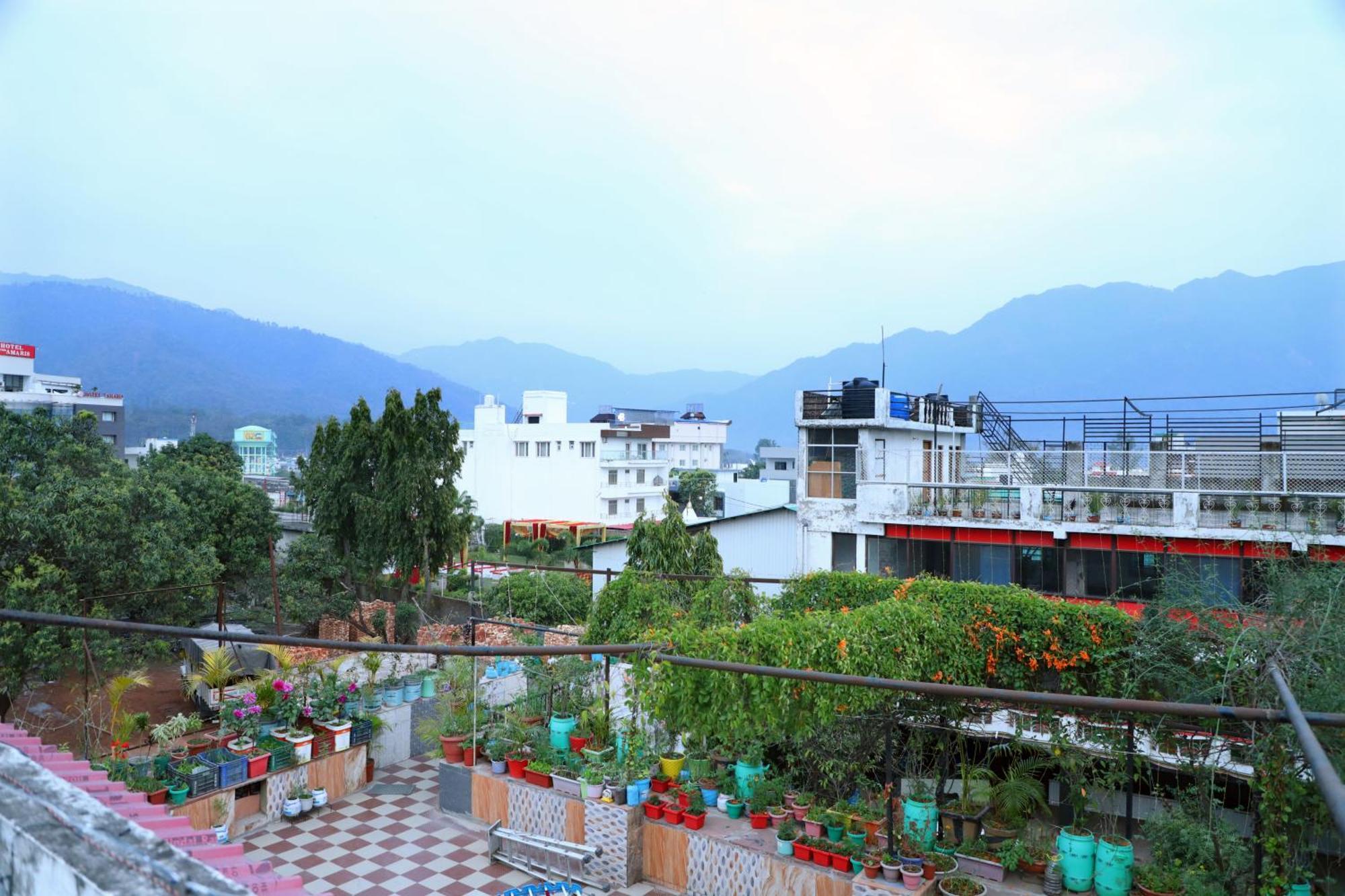 Madhuban Homestay, Natraj Chowk Rishikesh Bagian luar foto