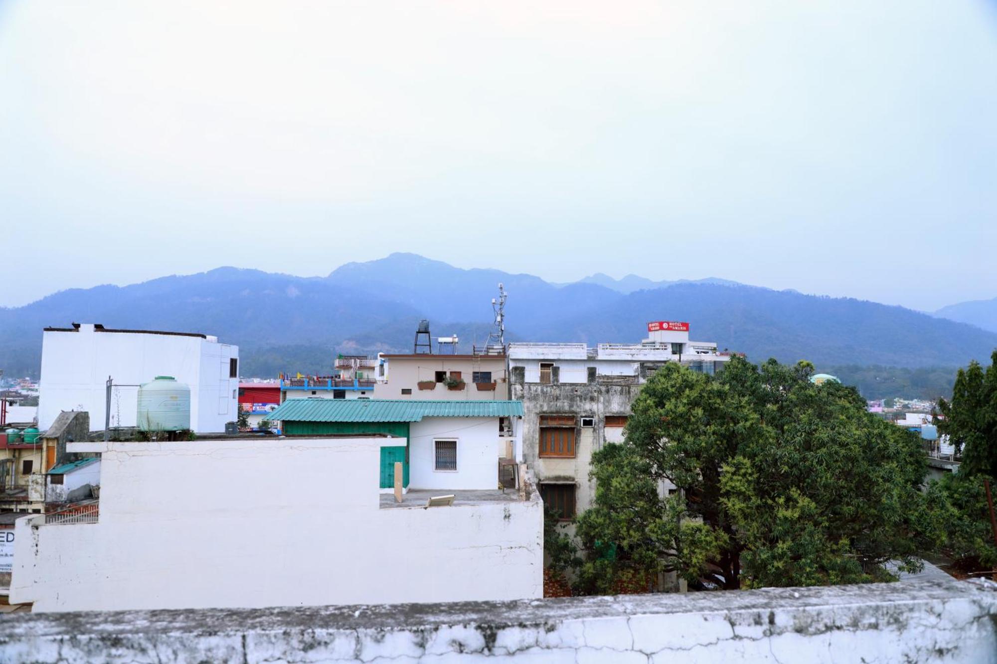 Madhuban Homestay, Natraj Chowk Rishikesh Bagian luar foto